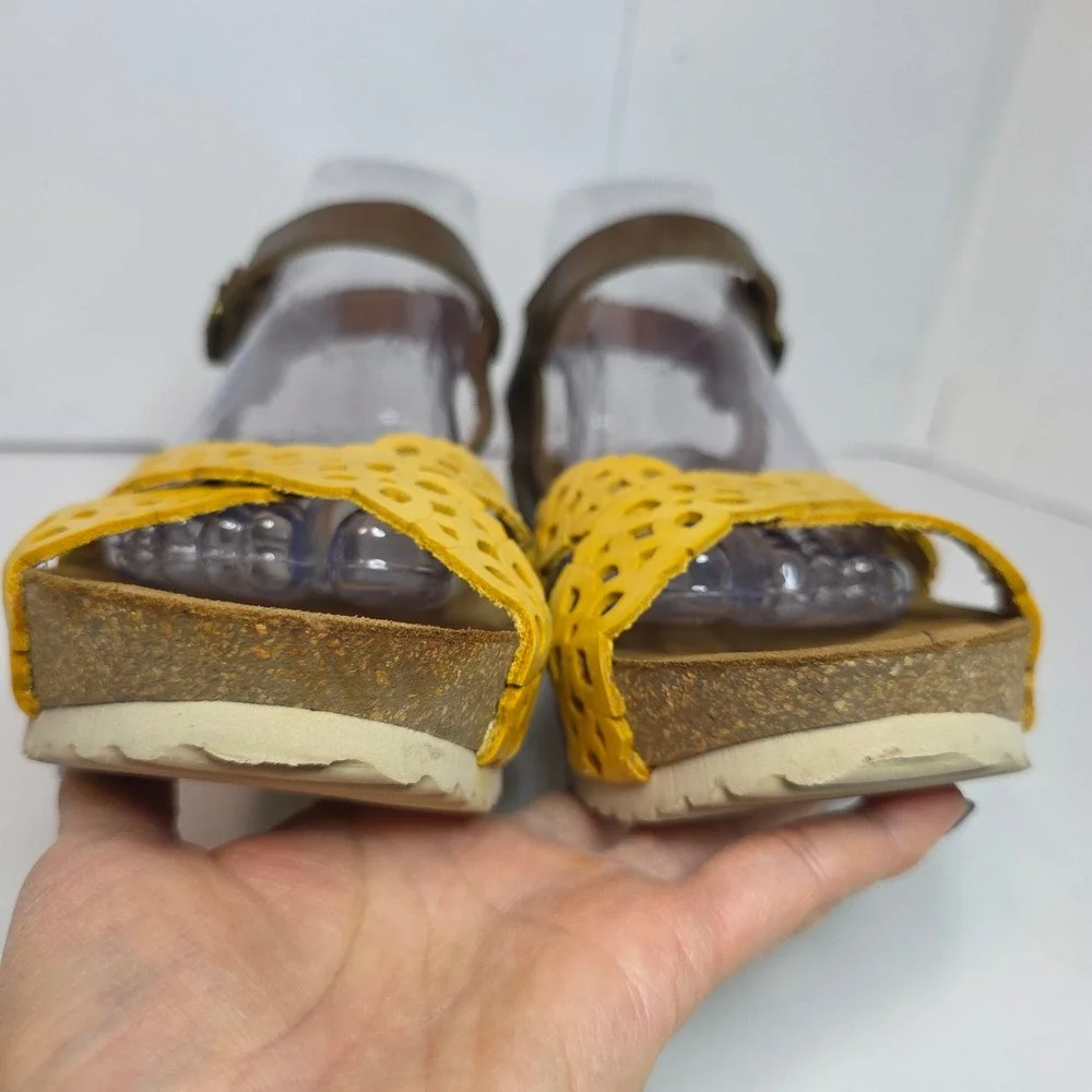 Wanda Panda W's Cork WedgeSandalsYellowFlower‎ Cutout Brown Ankle Strap Sz 41